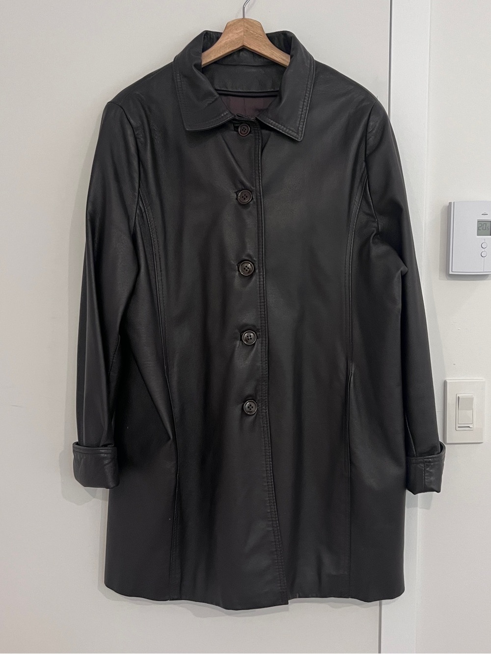Vintage dark brown leather jacket - size M